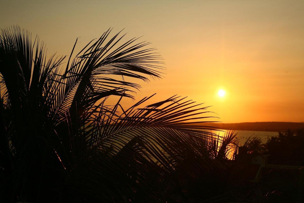 Reva Castel Bed & Breakfast Nosy-Be Bagian luar foto
