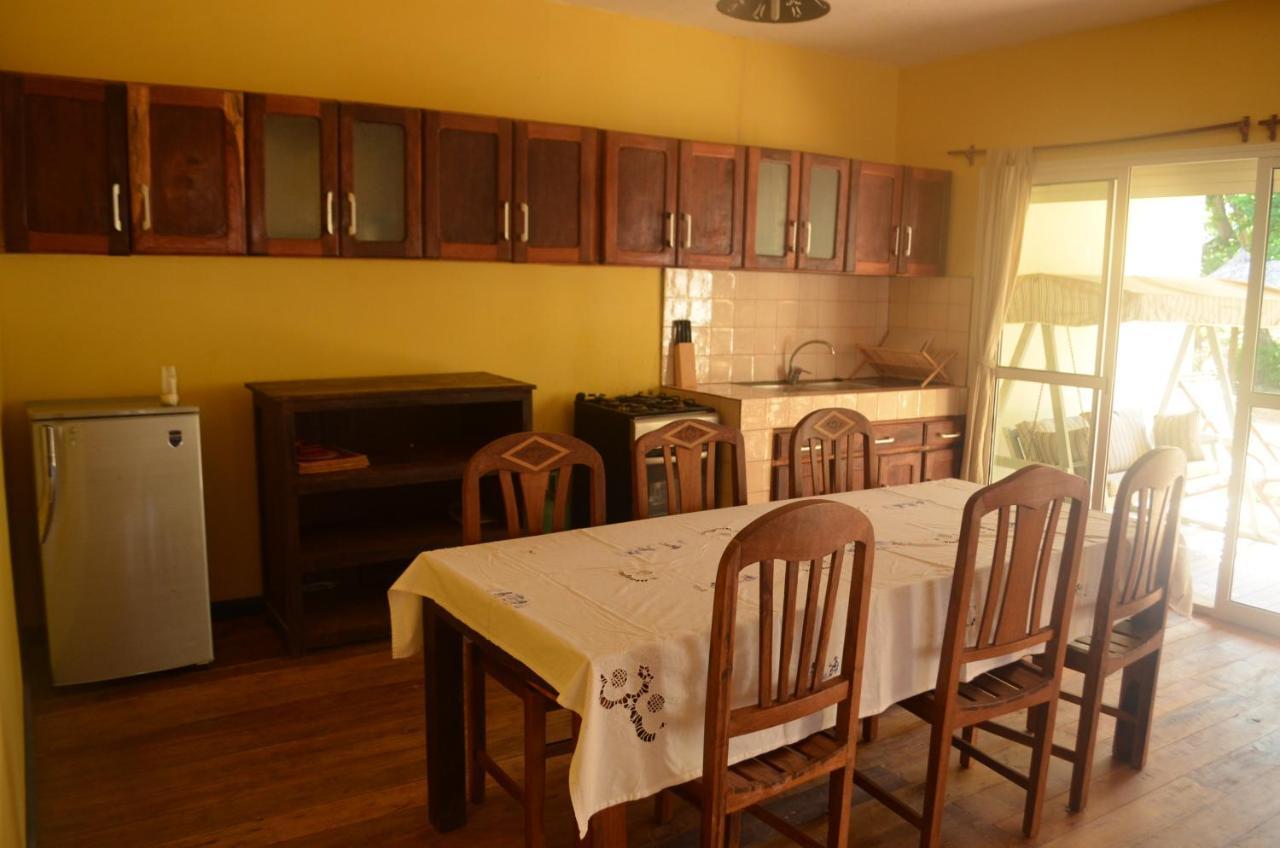 Reva Castel Bed & Breakfast Nosy-Be Bagian luar foto